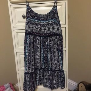 En creme dress small